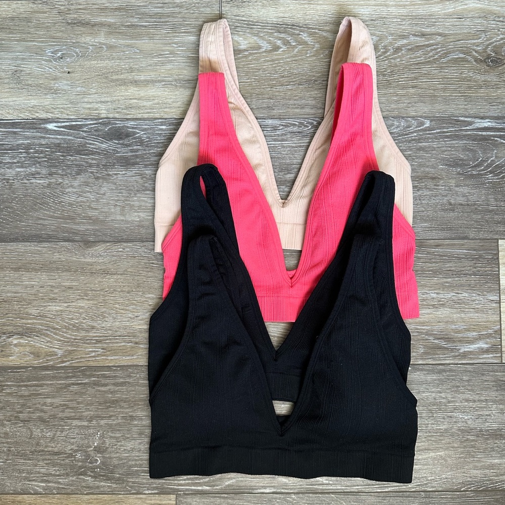 Victoria’s Secret V-cut Bra